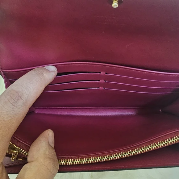 ❤️🎉HOST PICK 🎉❤️Authentic LV Sarah Long Wallet Portefeuille Monogram Vernis - Picture 9 of 16
